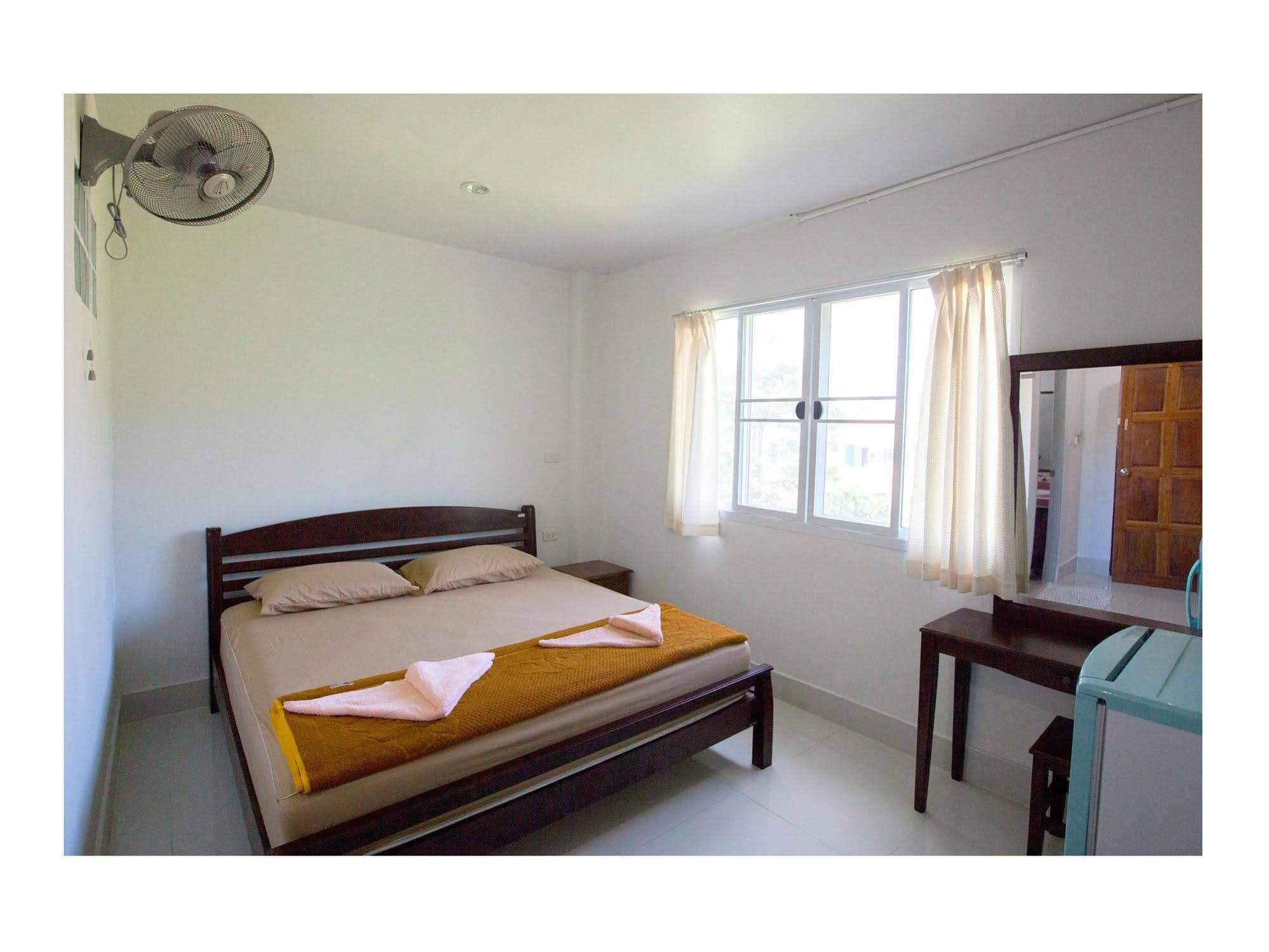 นำหาสิน Hotel เกาะเต่า ภายนอก รูปภาพ